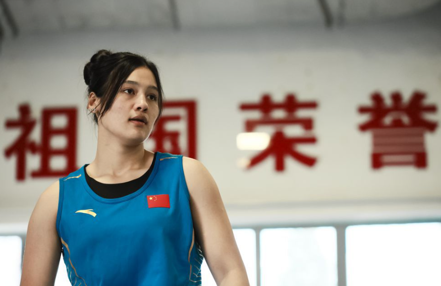 体验乐鱼 APP 享受精彩体育比赛
